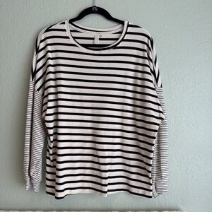 Hayden Women's Black & White Striped Waffle Knit Long Sleeve Top M Relaxed Fit